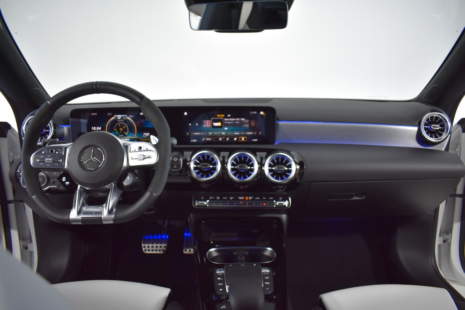 Mercedes-Benz CLA45 S AMG SB 4M - Samsaru's Car Outlet