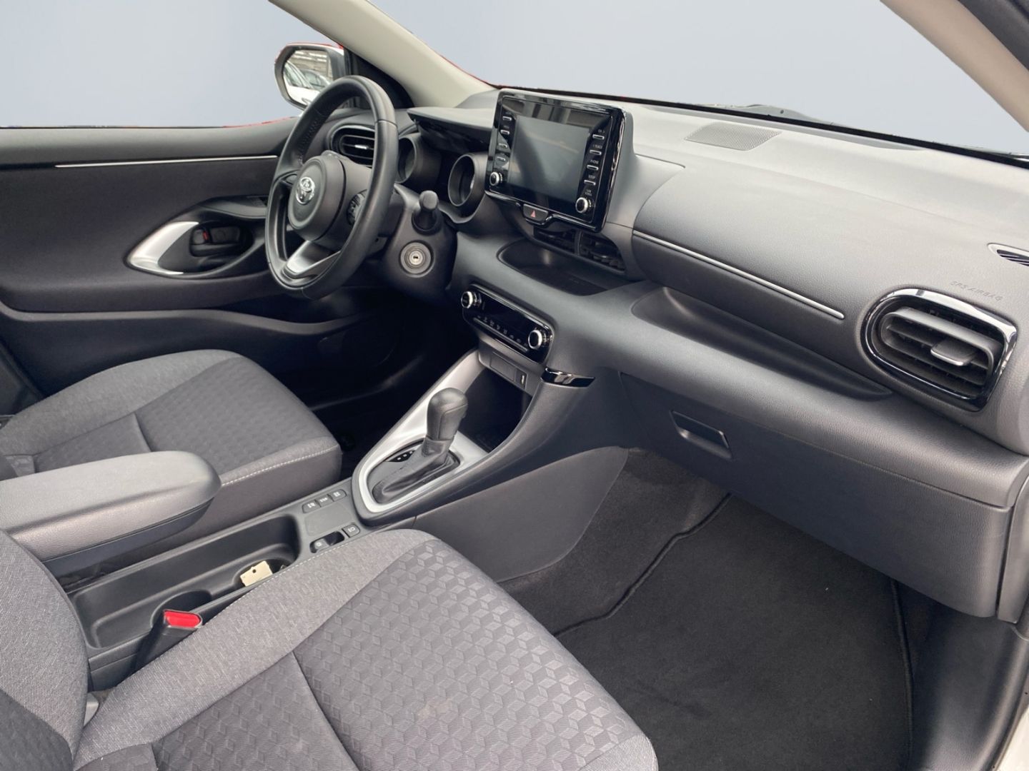 Toyota Yaris Hybrid 1.5 VVT-i - Samsaru's Car Outlet