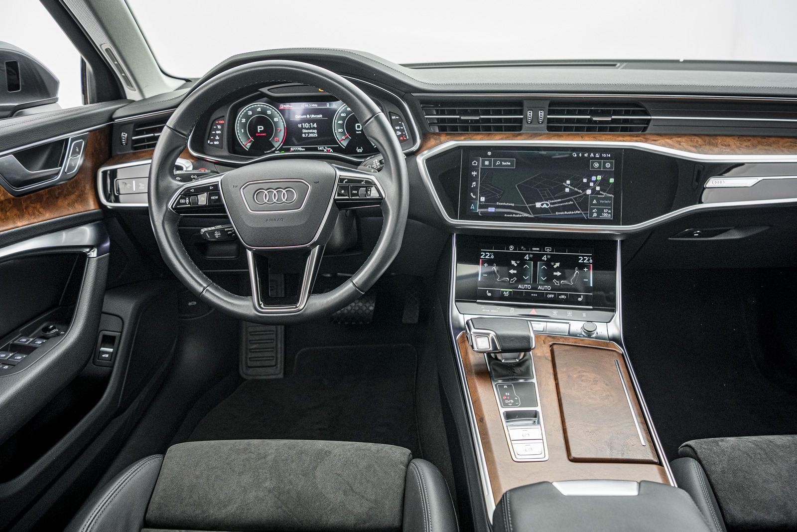 Audi A6 Avant 45 TFSI S tr. - Samsaru's Car Outlet