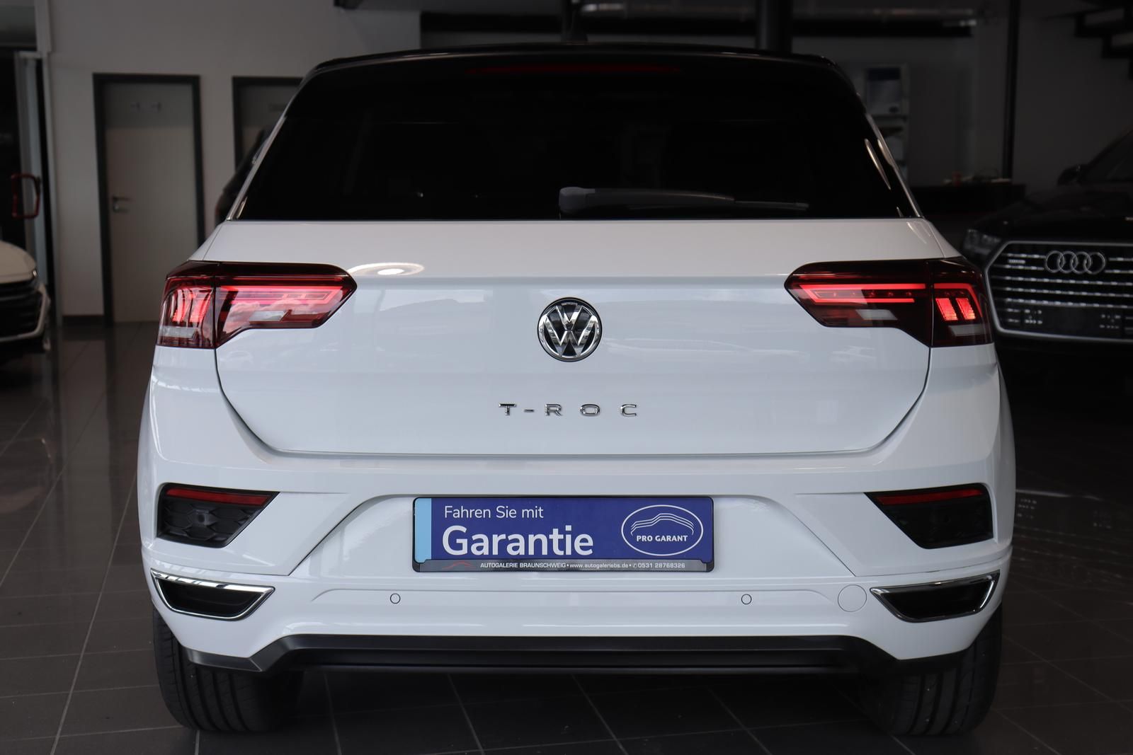 Volkswagen T-Roc 1.5 TSI DSG Style R-LINE - Samsaru's Car Outlet