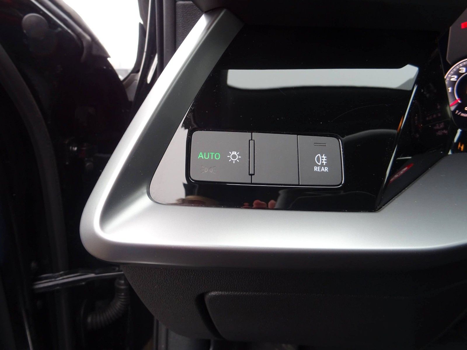 Audi A3 Sportback 30 TFSI S line - Samsaru's Car Outlet