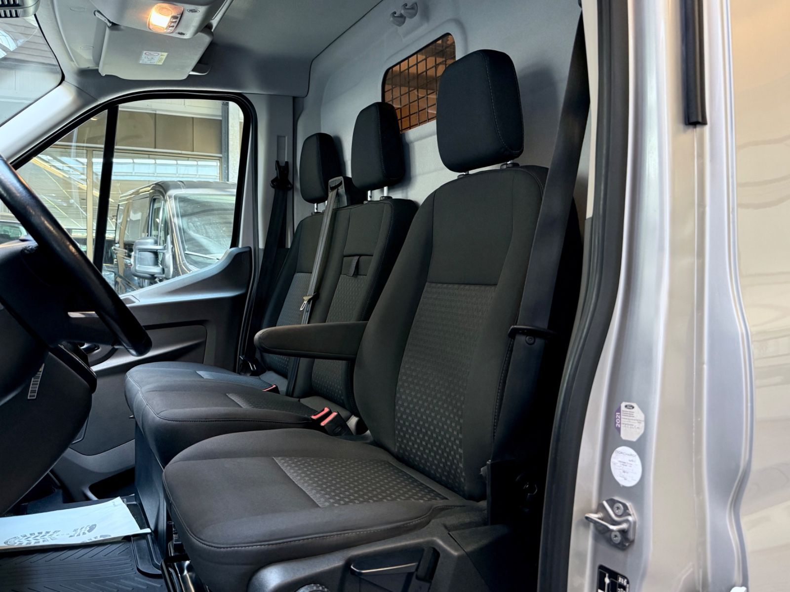 Ford Transit 2.0 D L2H2 AUTOMATIK AHK STANDHEIZG NAVI