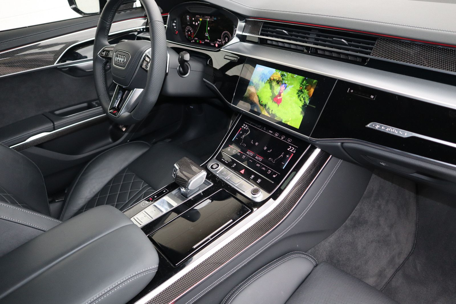 Audi A8L 60 TFSIe lang S-Line - Samsaru's Car Outlet