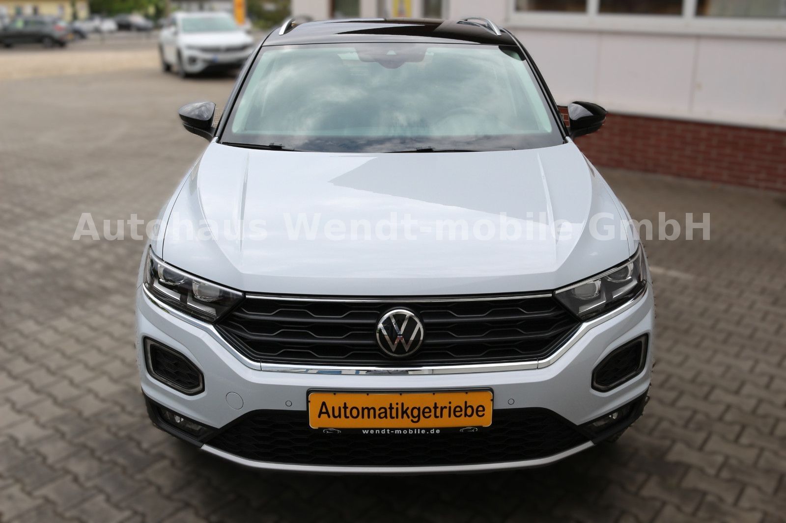 Volkswagen T-Roc Style - Samsaru's Car Outlet