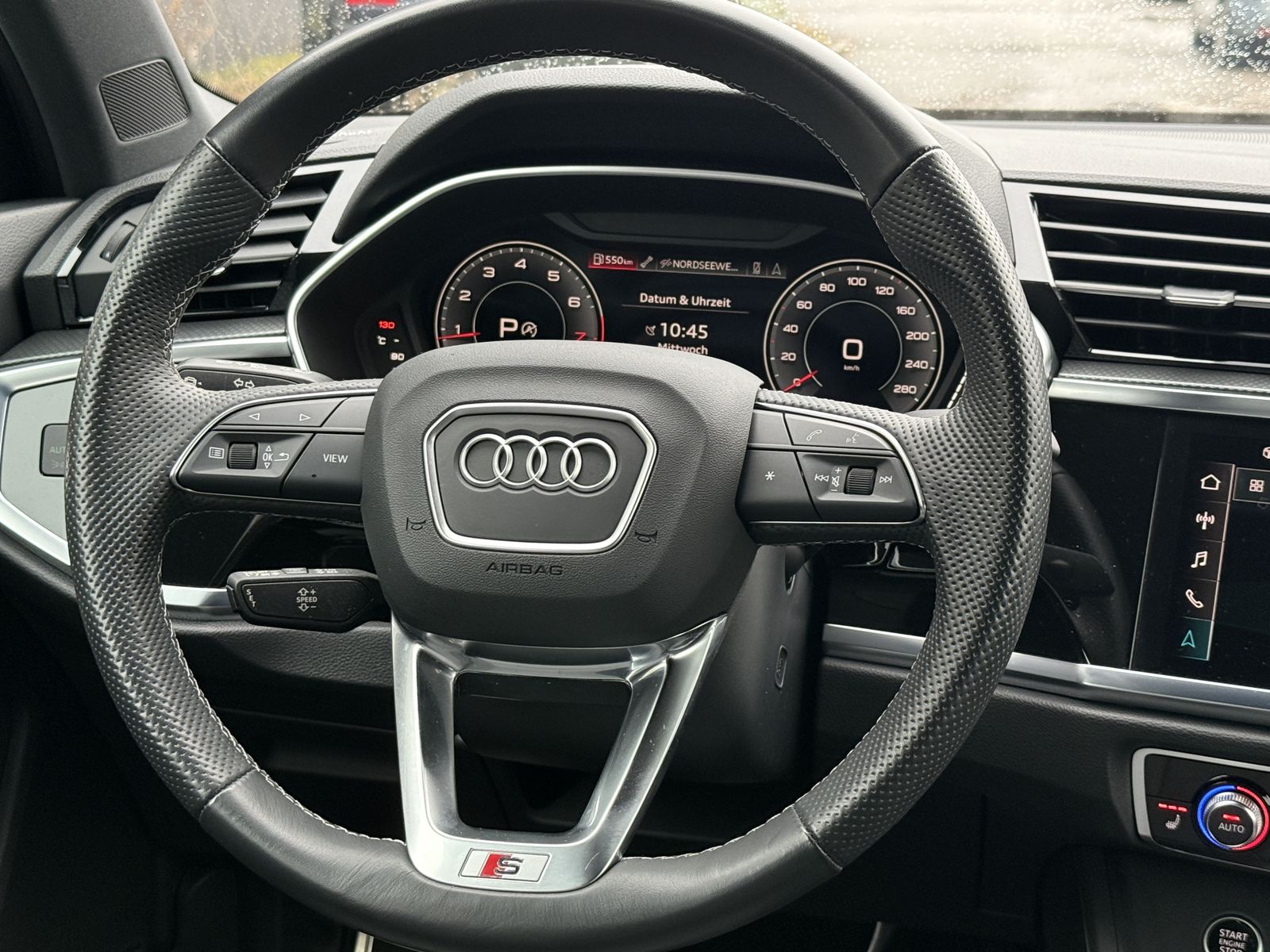 Audi Q3 45 S line - Samsaru's Car Outlet