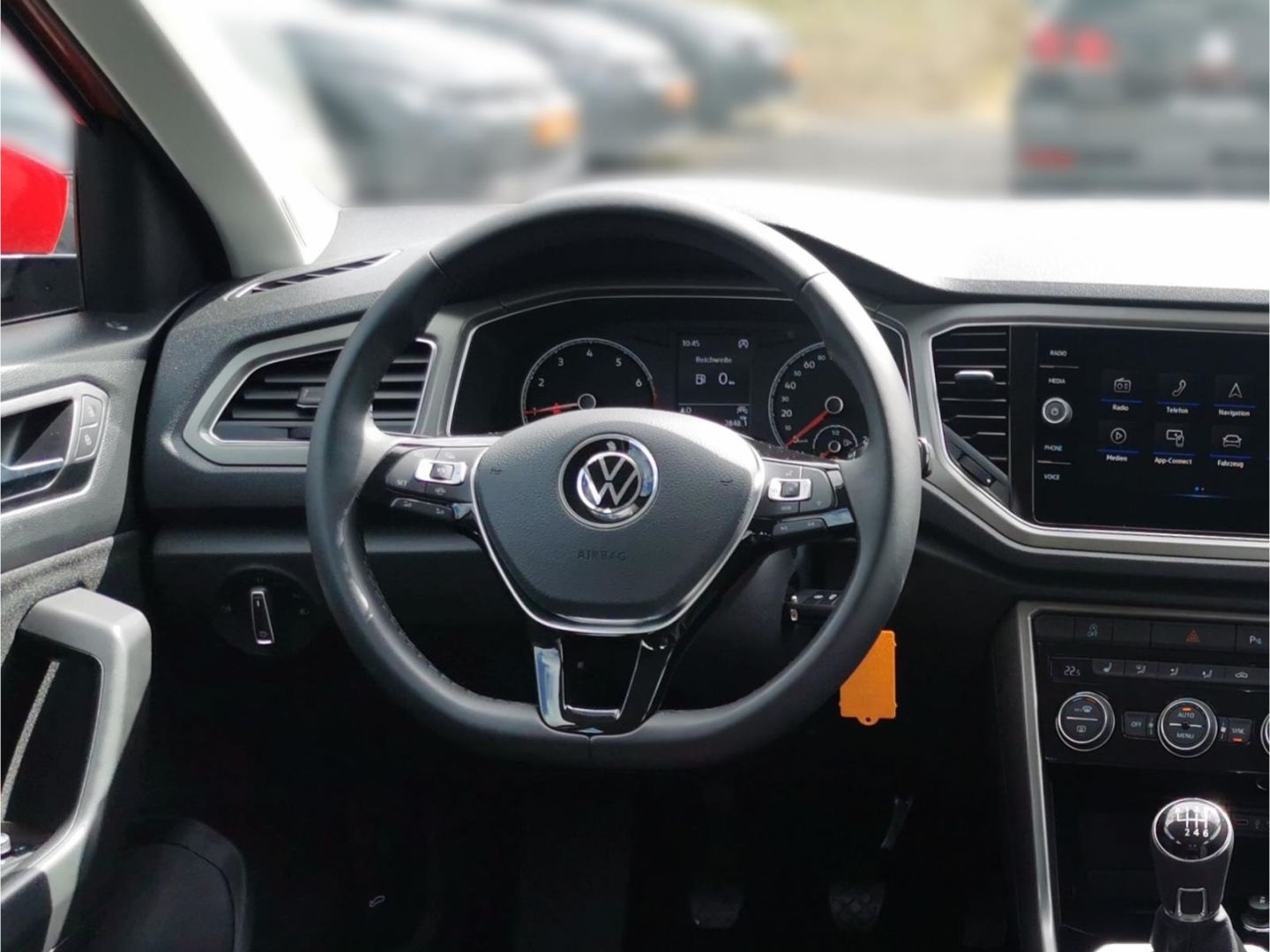 Volkswagen T-Roc Style - Samsaru's Car Outlet