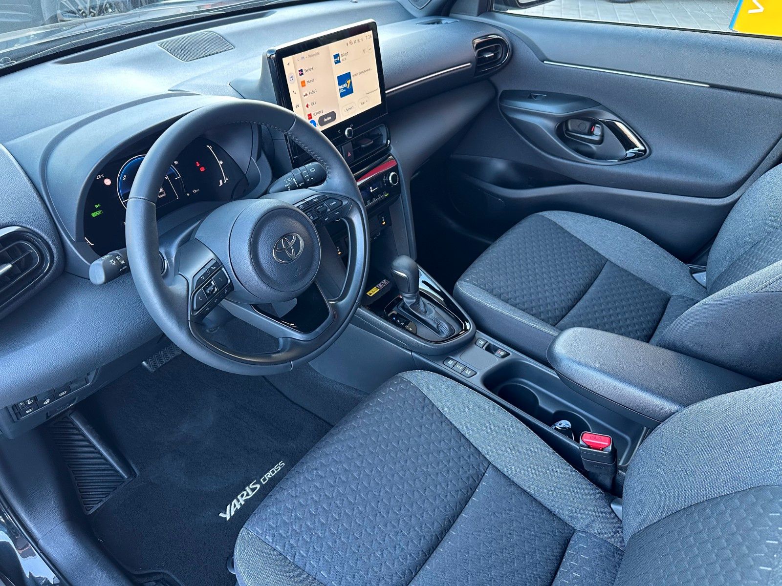Toyota Yaris Cross Hybrid Teamplayer + WINTER-PAKET