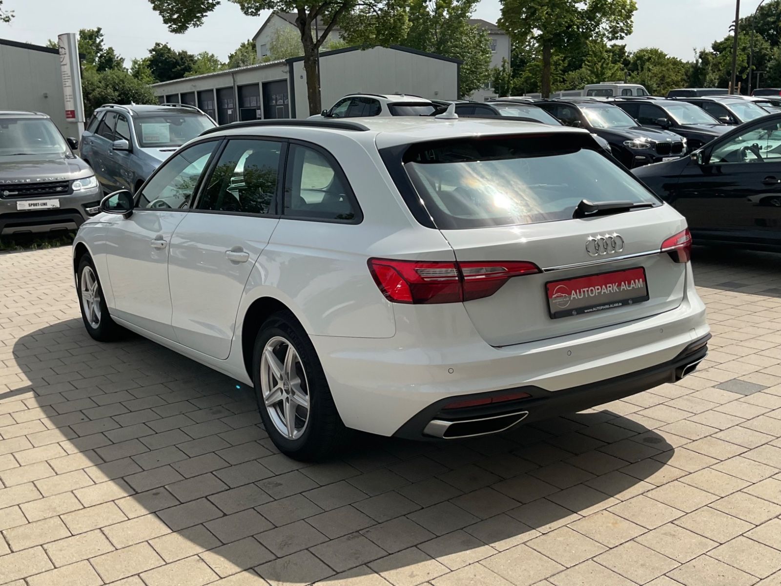 Audi A4 Avant 35 TFSI S-tronic - Samsaru's Car Outlet