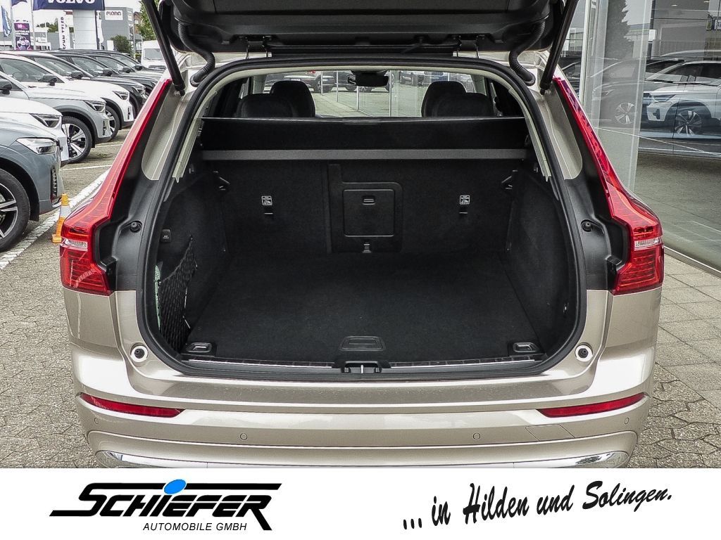 Volvo XC60 B4 D AWD Plus Bright *Panorama AHK*