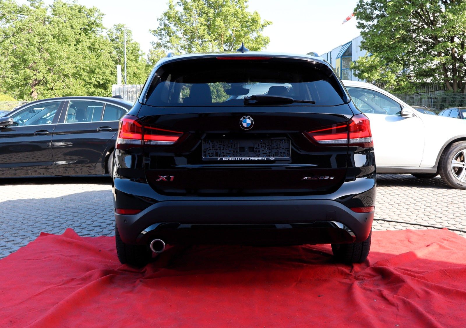 BMW X1 xDrive 25 e Advantage - Samsaru's Car Outlet
