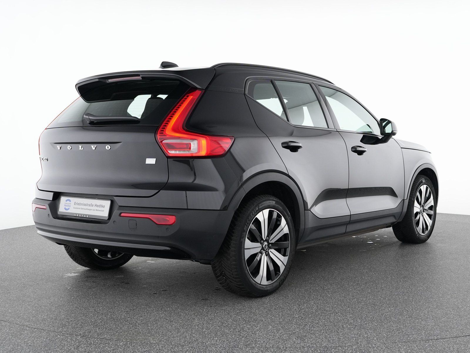 Volvo XC40 Recharge Ultimate - Samsaru's Car Outlet