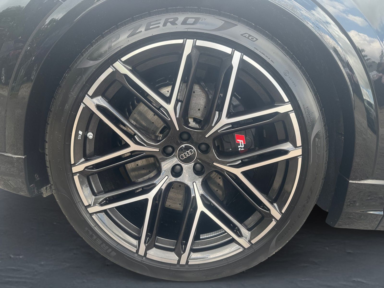 Audi RS Q8 LASER RS-AGA Pano STHZG B&O-adv. exclusive