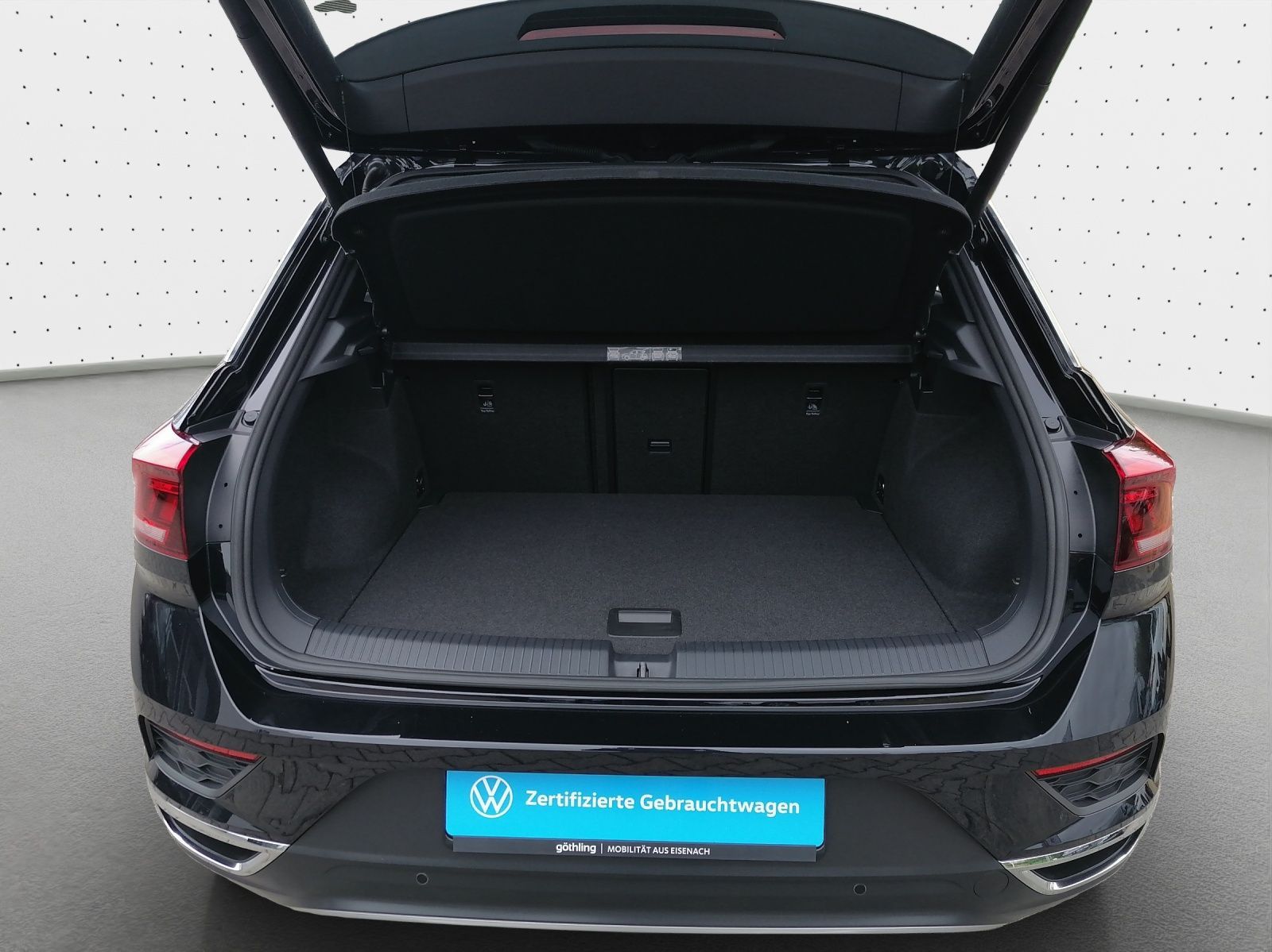 Volkswagen T-ROC Sport TSI - Samsaru's Car Outlet