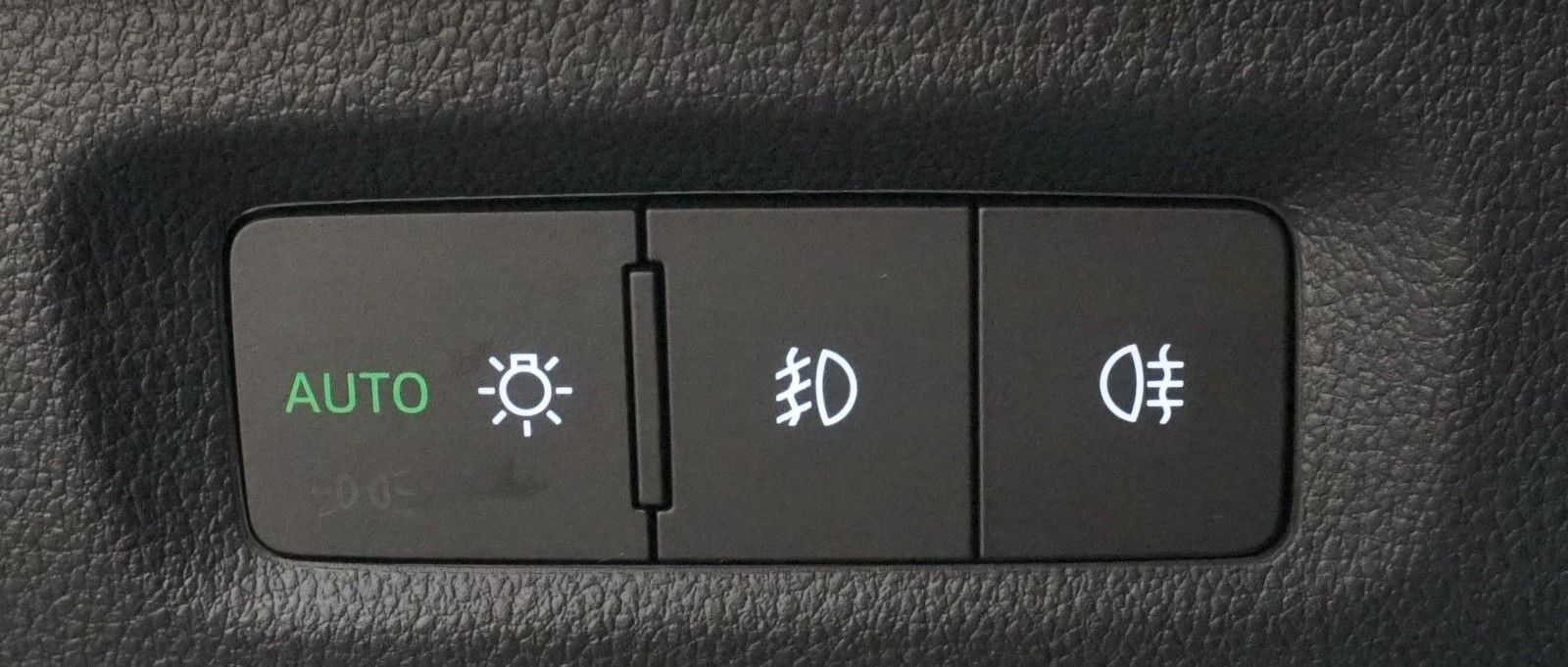 Skoda Octavia Lim. Style 2.0 TDI *Matrix*NAVI*HUD*