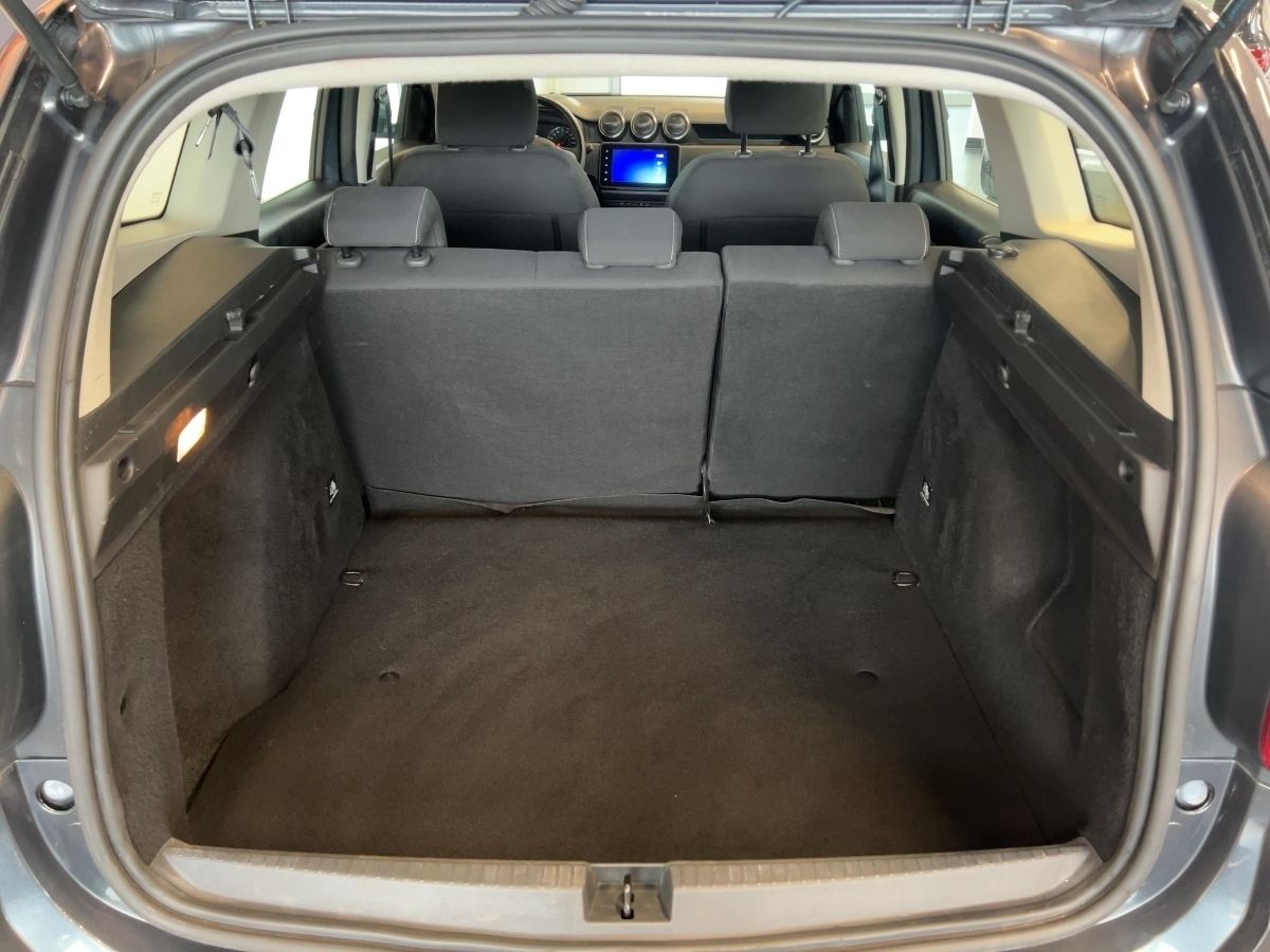 Dacia Duster 1.3 TCe 130 Comfort 2WD - Samsaru's Car Outlet