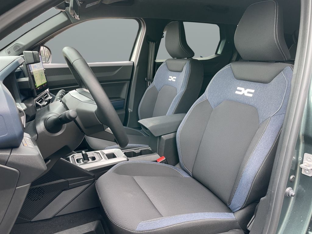 Dacia Duster Hybrid 140 Journey - Samsaru's Car Outlet