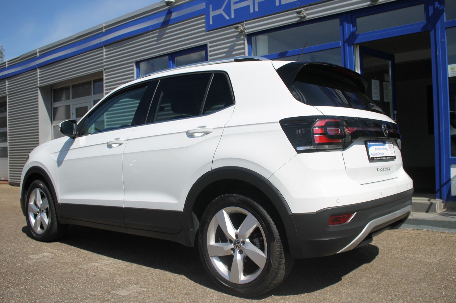 Volkswagen T-Cross Style - Samsaru's Car Outlet