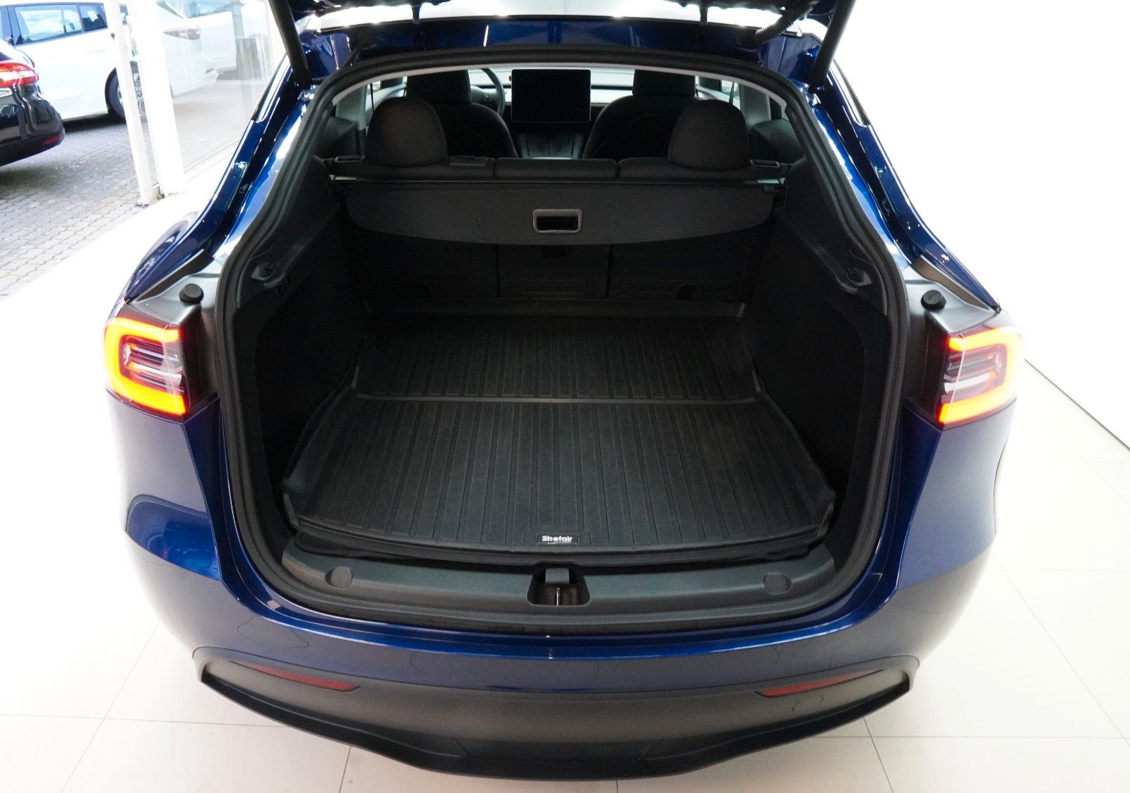 Tesla Model Y Performance Dual AWD *MwSt*Deep Blue*