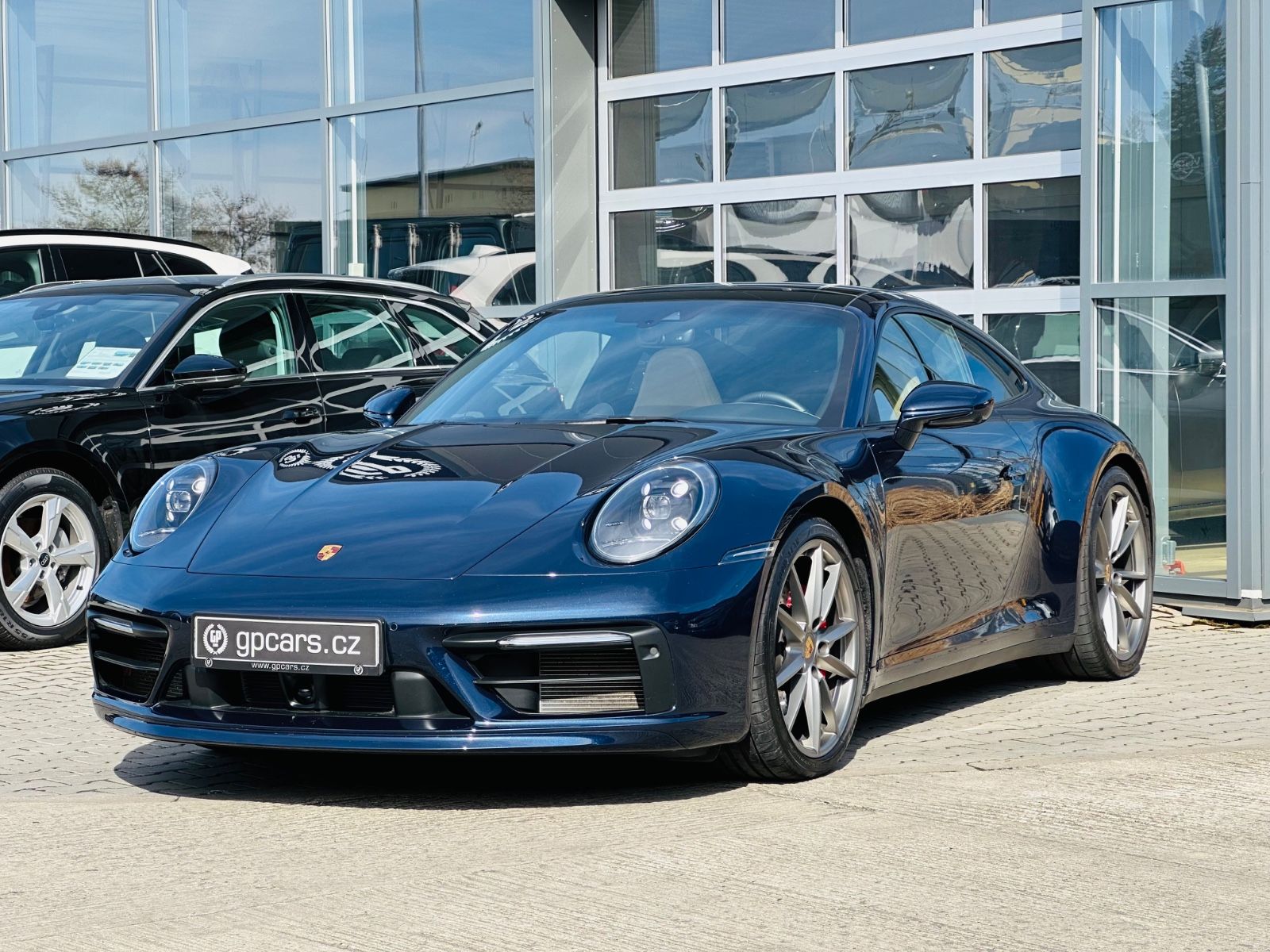 Porsche 911 Carrera 4S - Samsaru's Car Outlet