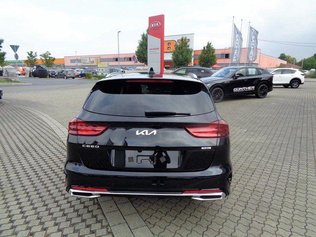 Kia Ceed SW 1.6 Plug-in Hybrid Platinum - Samsaru's Car Outlet