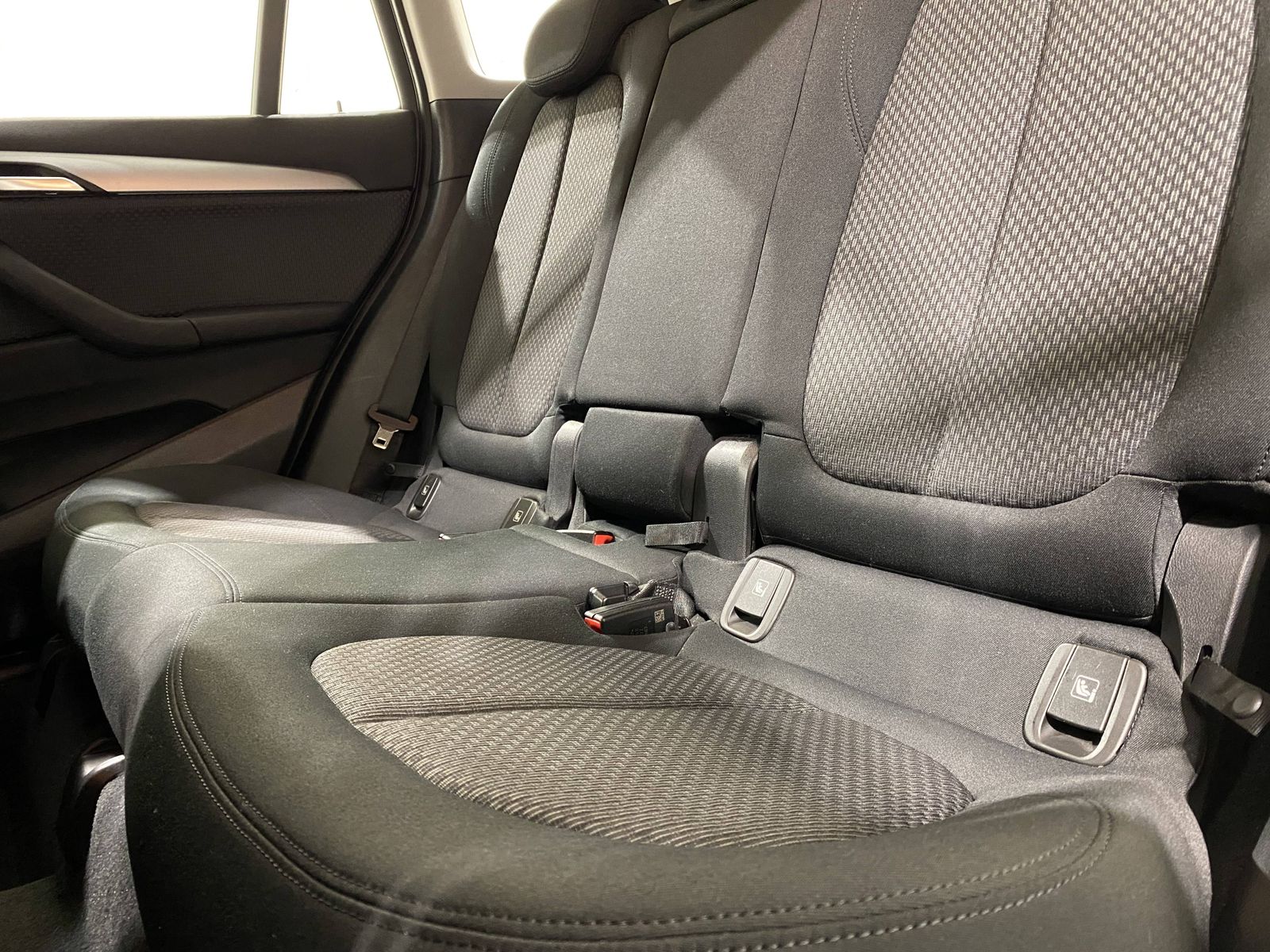 BMW X1 xDrive18d Aut - Samsaru's Car Outlet