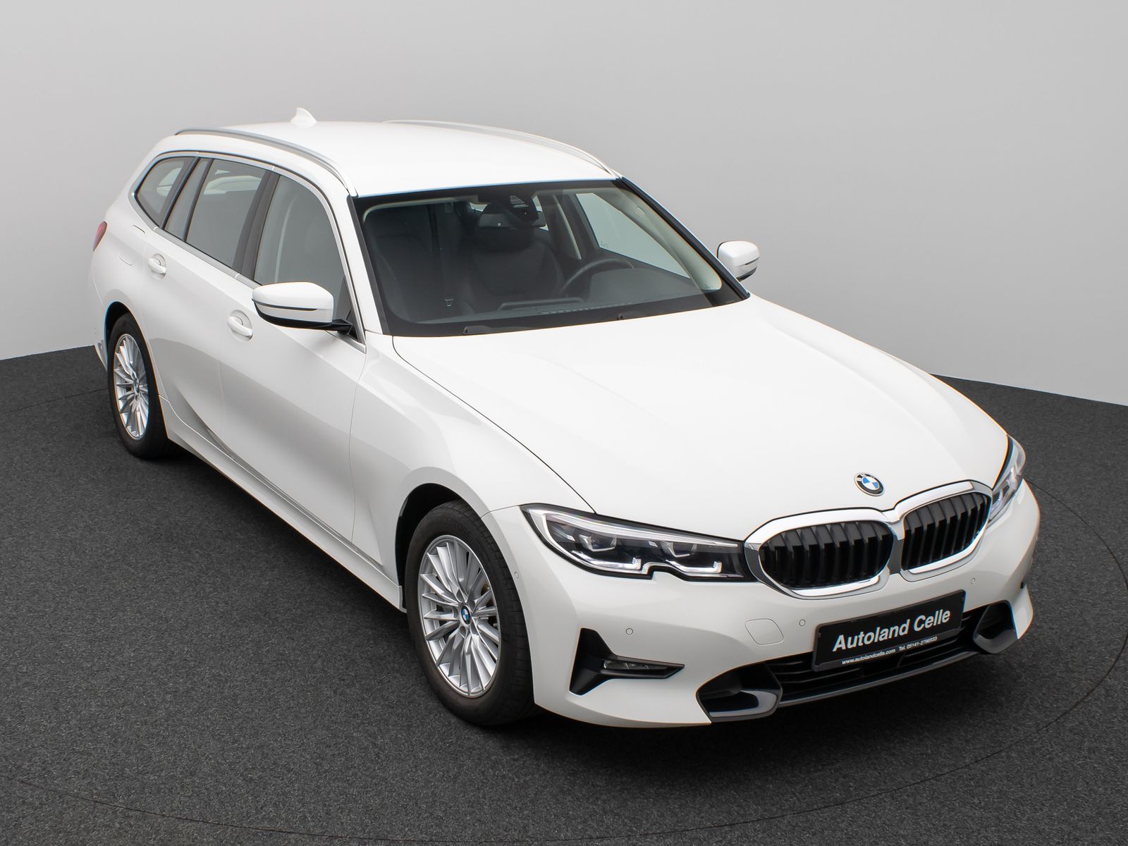 BMW 330e xD Sport Line - Samsaru's Car Outlet