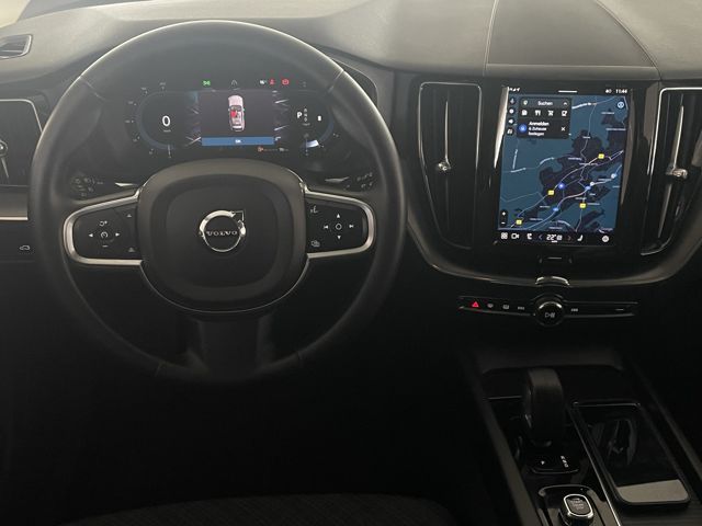 Volvo XC60 Core AWD 2.0 NAVI+SITZHEIZ+KAMERA+AHK+LED