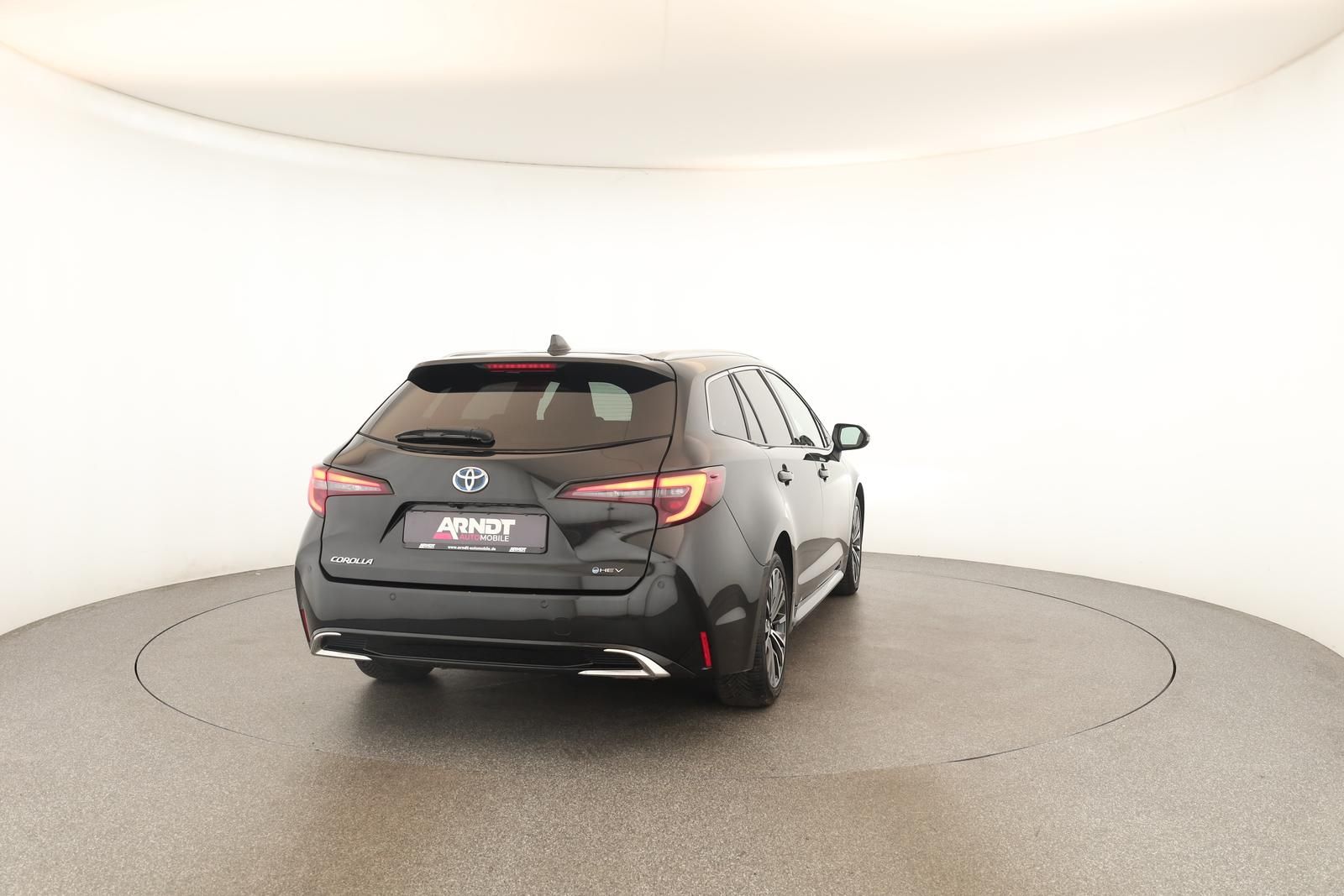 Toyota Corolla Touring Sports 2.0 CVT Team D Navi Kam