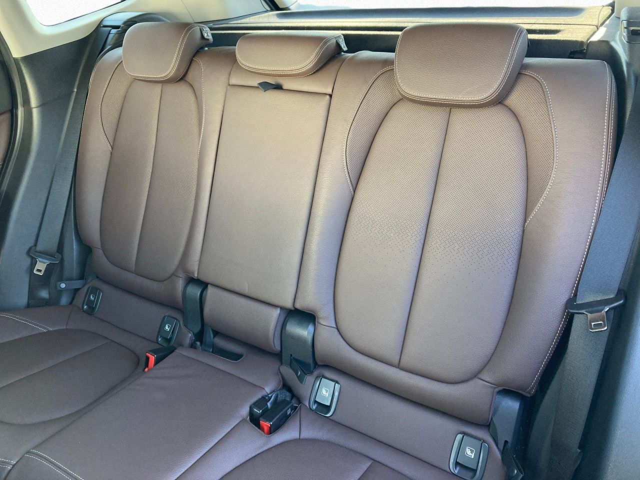 BMW X1 xDrive25i Sport Line - Samsaru's Car Outlet