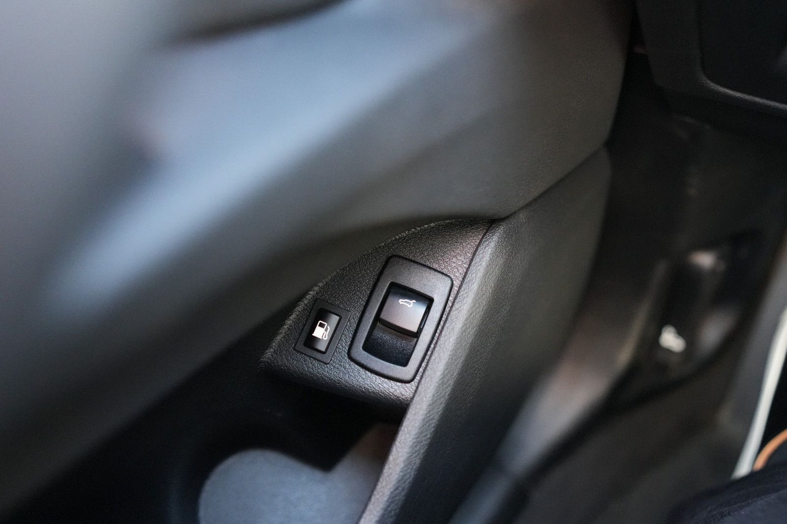 BMW X1 25e xDrive Advantage - Samsaru's Car Outlet