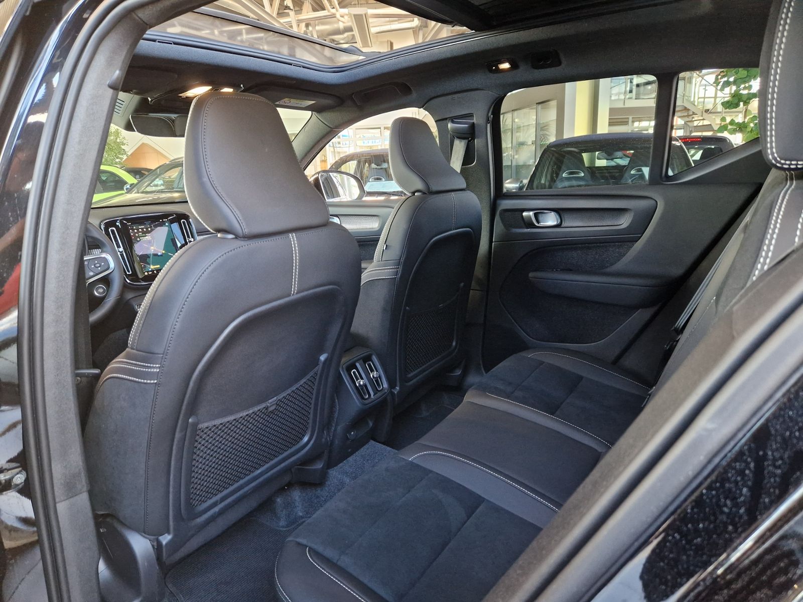 Volvo XC40 Ultra Dark PANO KLIMA ALU AHK NAVI