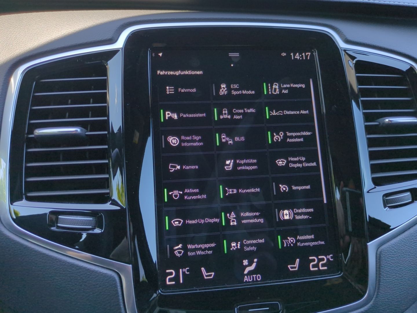 Volvo XC90 B5 AWD R Design HUD AHK Navi 360° AHK Stand