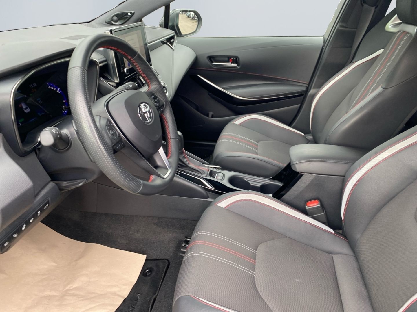 Toyota Corolla 2.0 Hybrid TS GR Sport - Samsaru's Car Outlet
