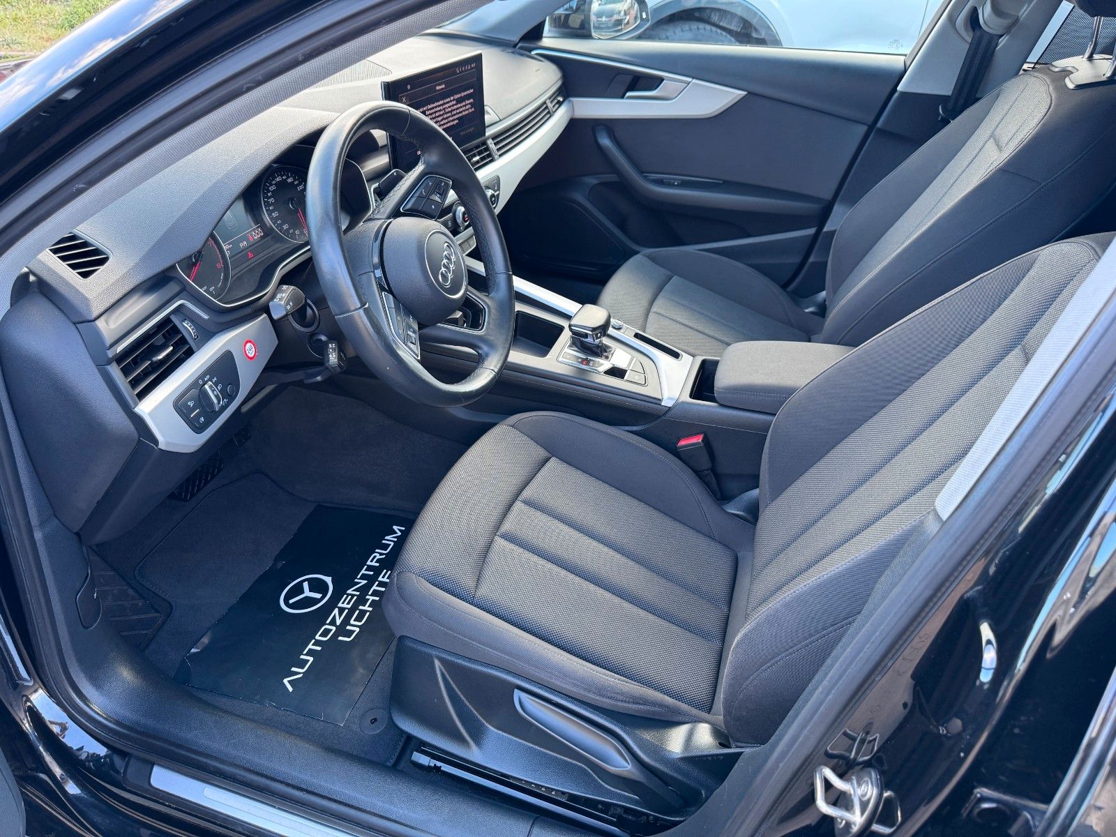 Audi A4 Avant 35 TFSI - Samsaru's Car Outlet