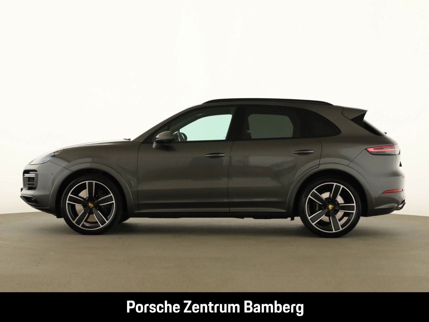 Porsche Cayenne Turbo/ Head-Up/ InnoDrive/ Massage/ Spor