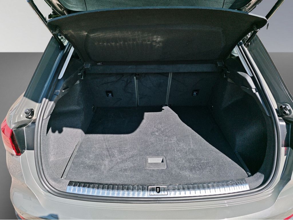 Audi Q3 35 2.0 TDI quattro S-tronic - Samsaru's Car Outlet