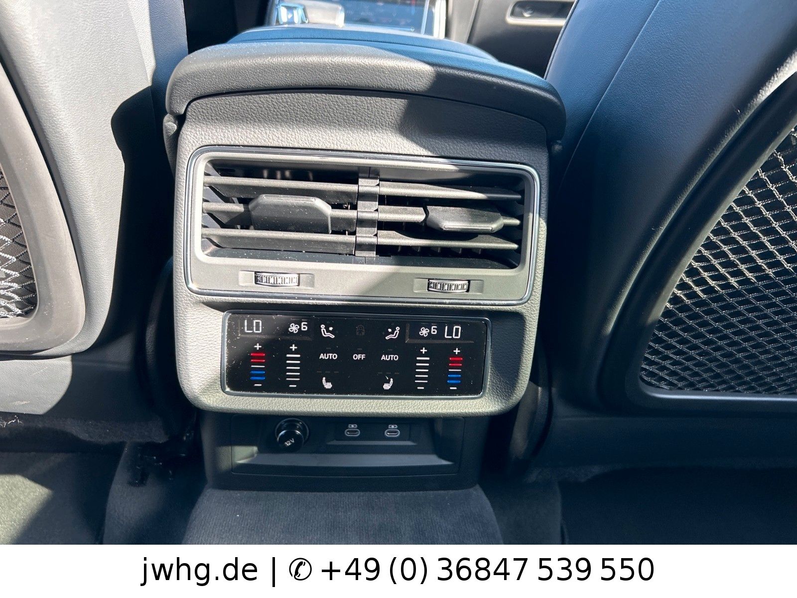 Audi Q8 55TFSI Quattro S-Line|ACC|VCockp|HUD|Memo|21"
