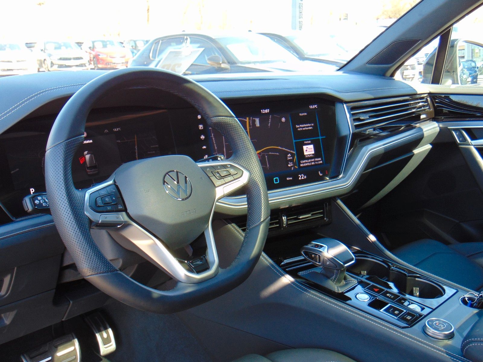 Volkswagen Touareg 3.0 TDI 4Motion R-Line - IQ Light - Pano