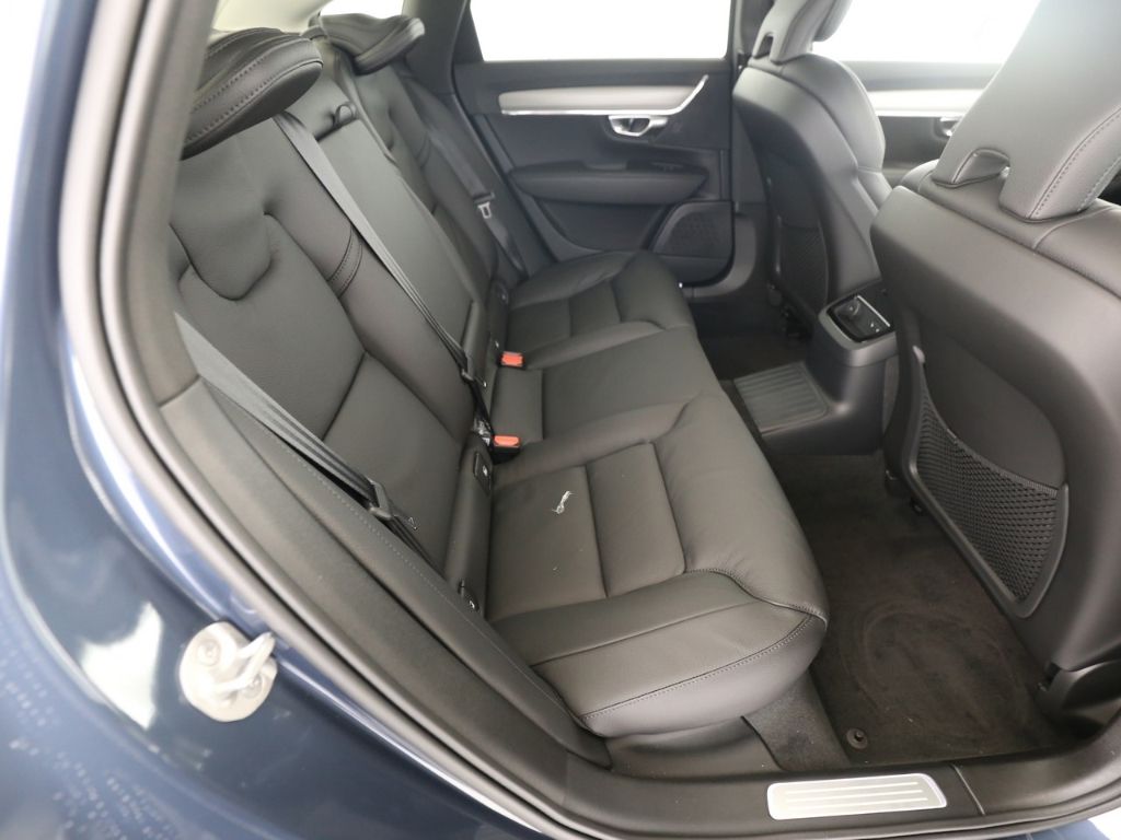 Volvo S90 Core Recharge Plug-In Hybrid AWD StandHZG Di