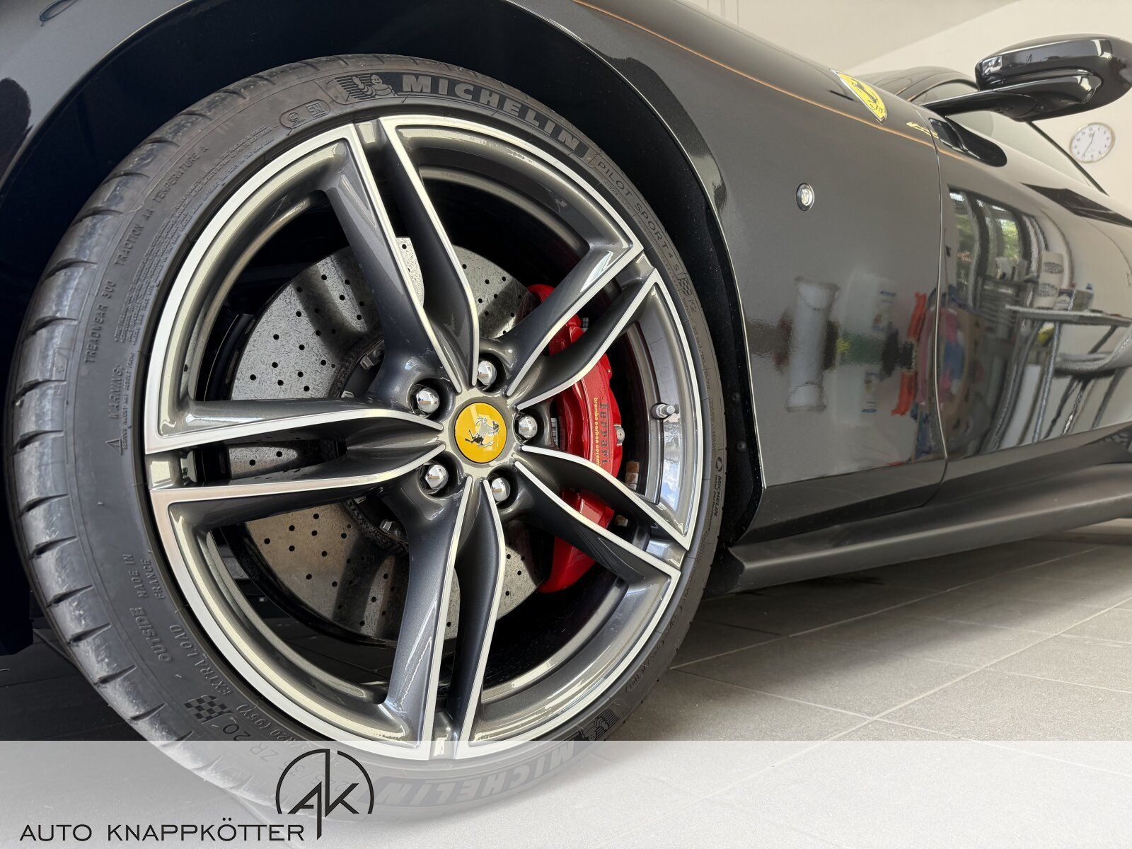 Ferrari Roma/ 1. Hand/ Keramik Scheckheft/ Klima