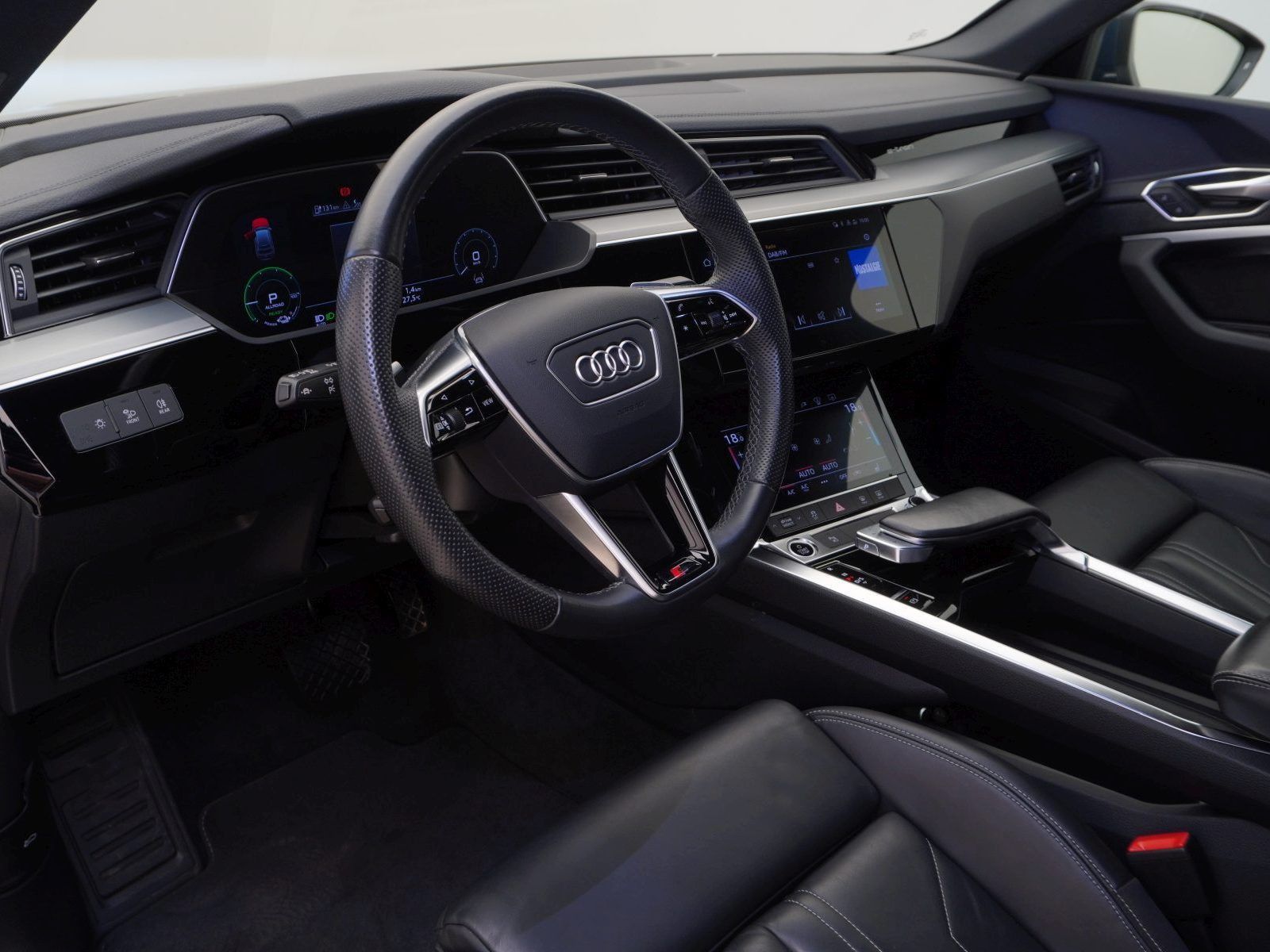 Audi e-tron Sportback 50 qu*S-LINE*MATRIX*HUD*AHK*NAV