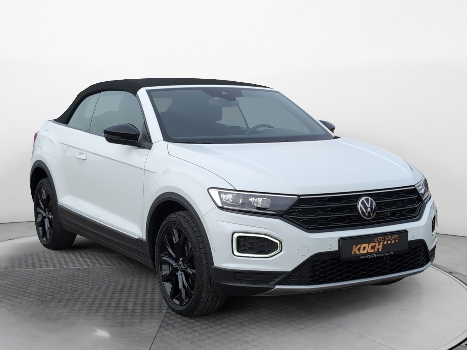 Volkswagen T-Roc 1.5 TSI Style DSG - Samsaru's Car Outlet