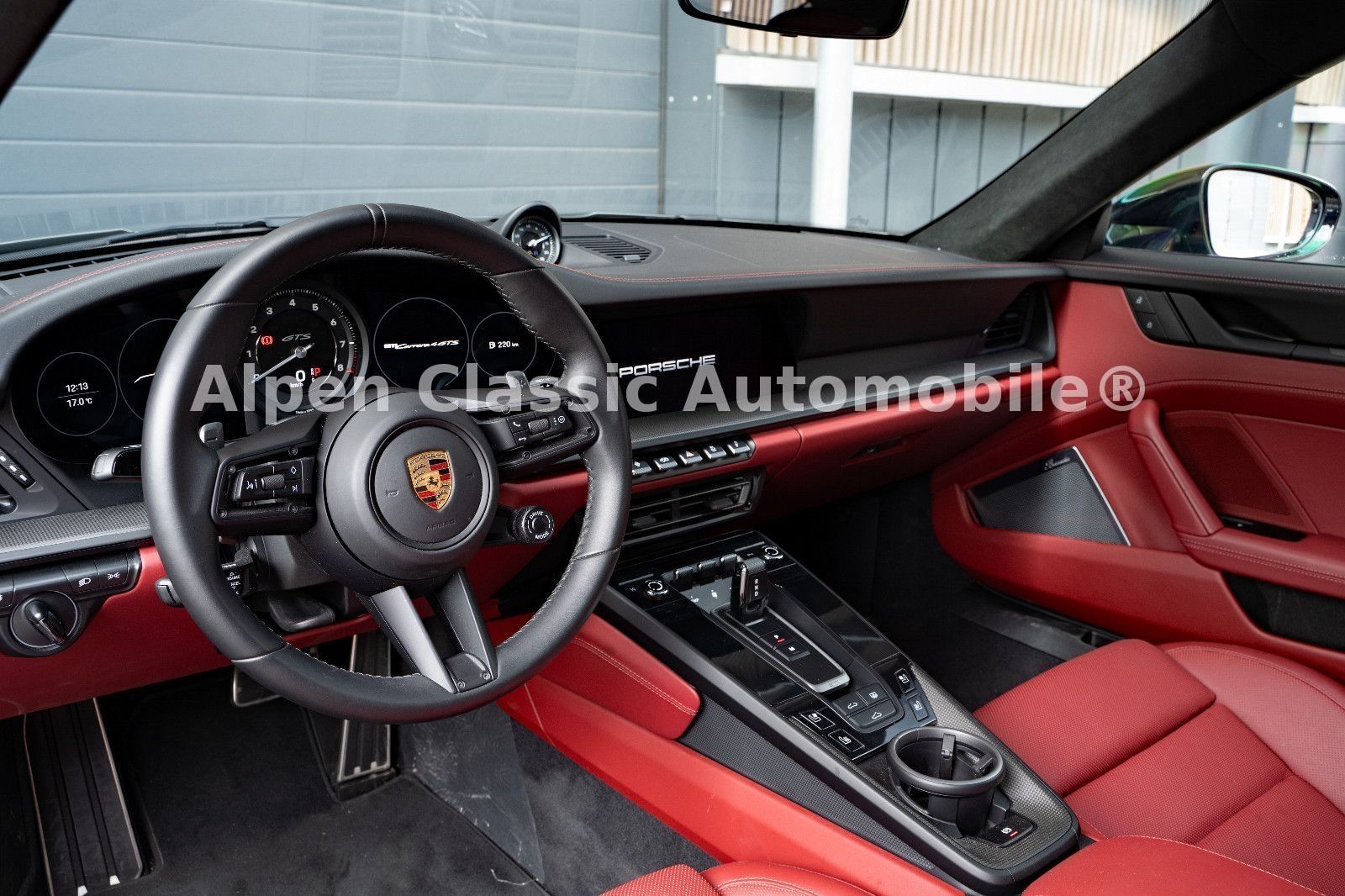 Porsche 992 Carrera 4 GTS Sport Chrono, Burmest