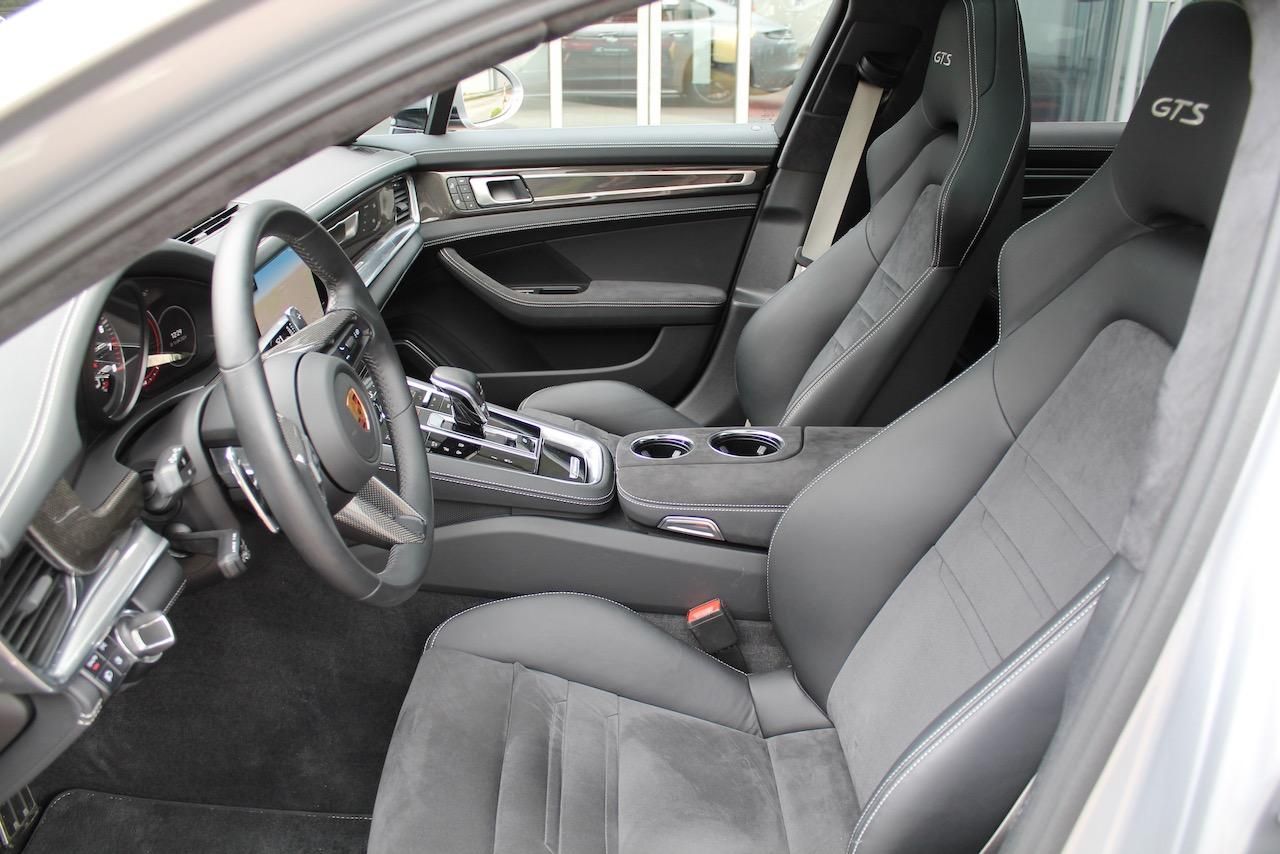 Porsche Panamera GTS HUD Panorama Softclose PDCC Inno...
