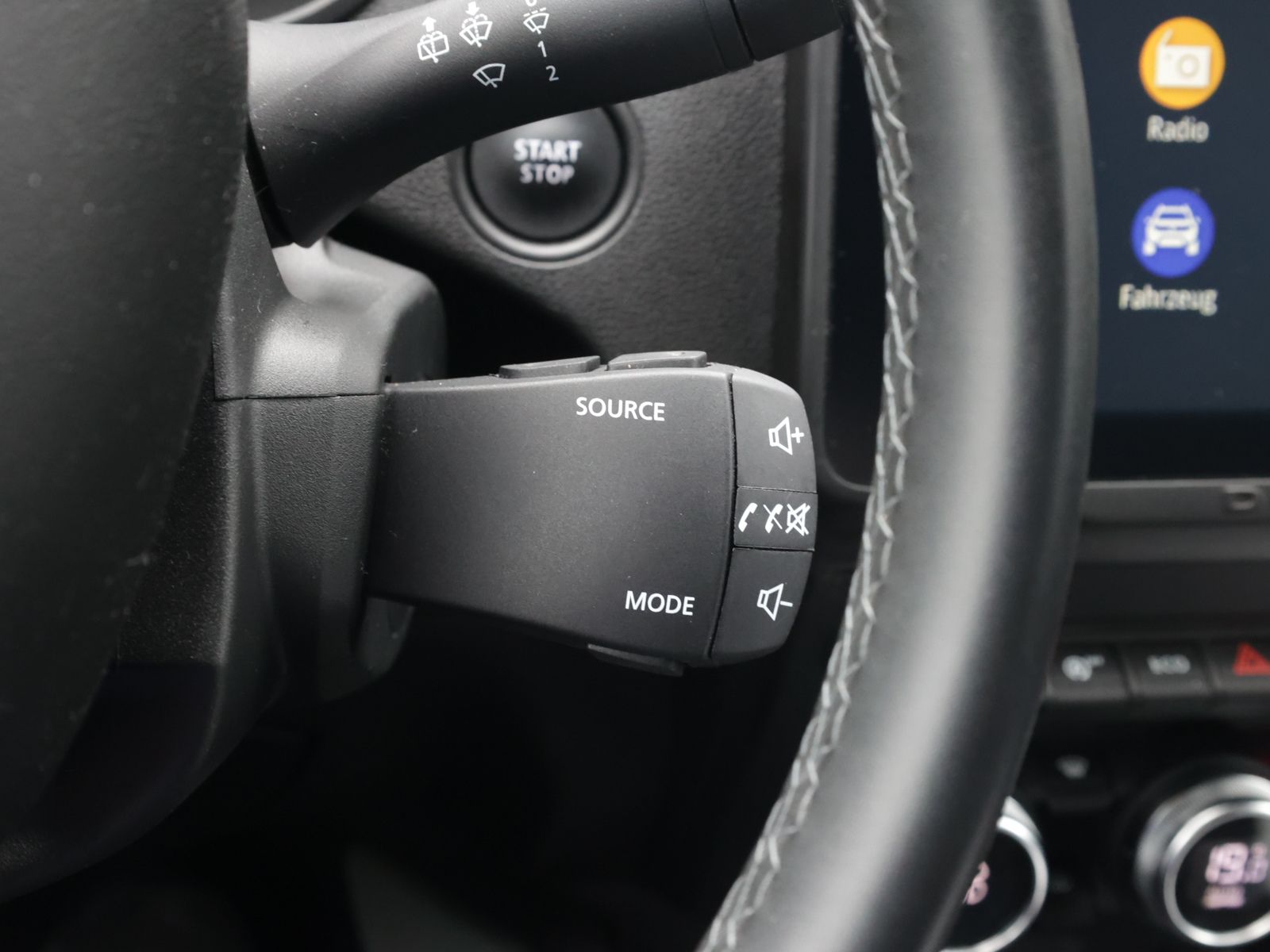 Dacia Duster Prestige - Samsaru's Car Outlet