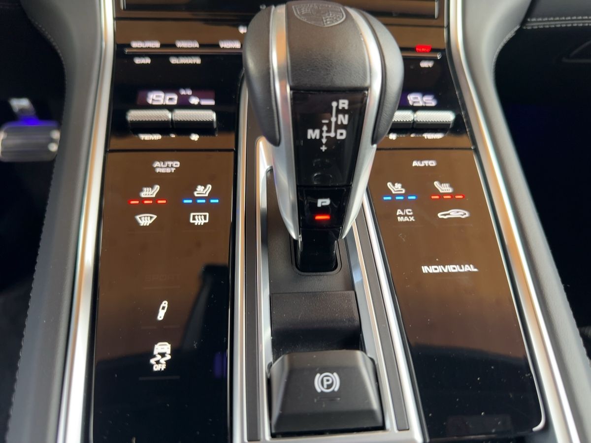 Porsche Panamera 4 E-Hybrid LED ACC Kamera Head up Pano