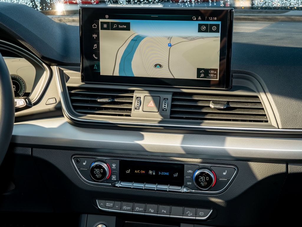 Audi Q5 Sportback 40 TDI quattro S line - Samsaru's Car Outlet