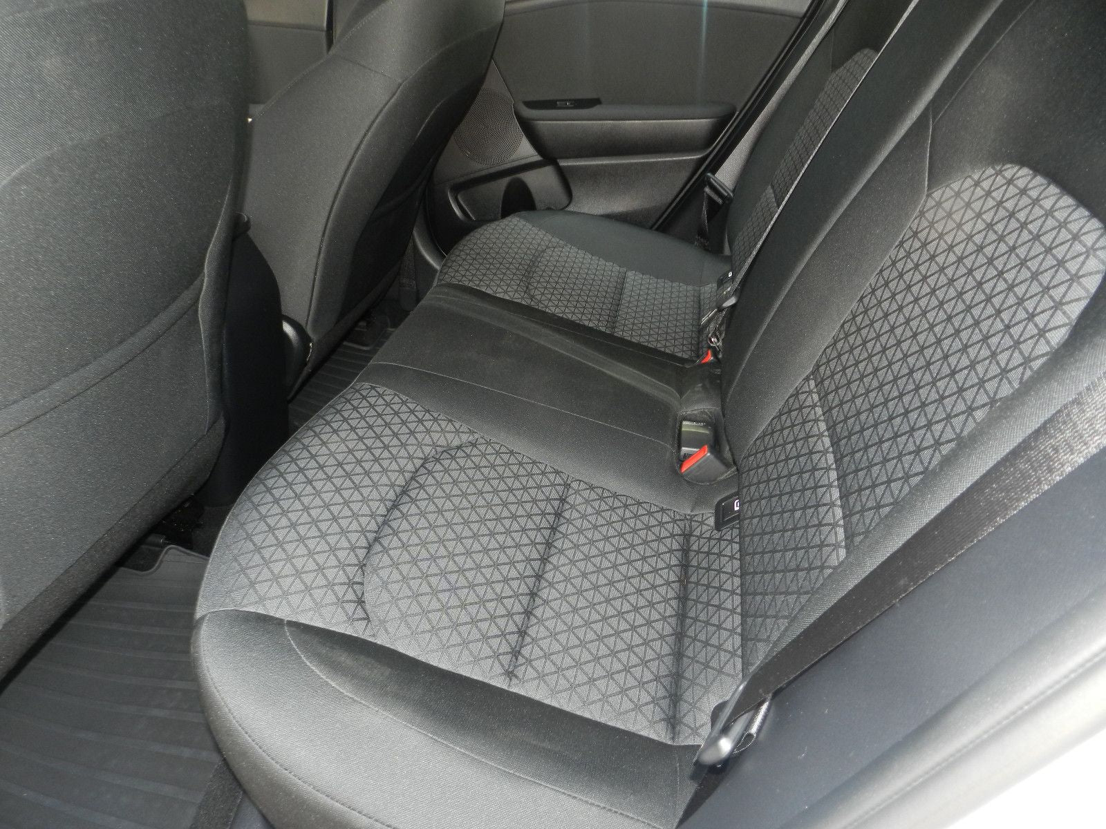 Kia Ceed - Samsaru's Car Outlet