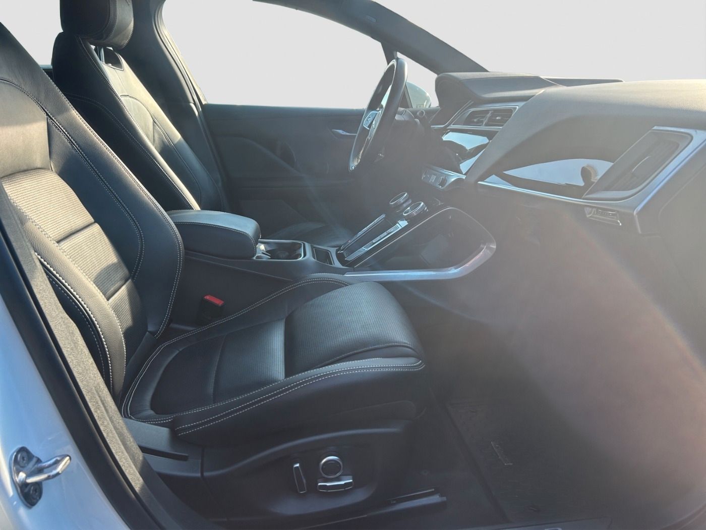 Jaguar I-PACE EV320 SE FLA HUD ParkAss. SpurW SpurH