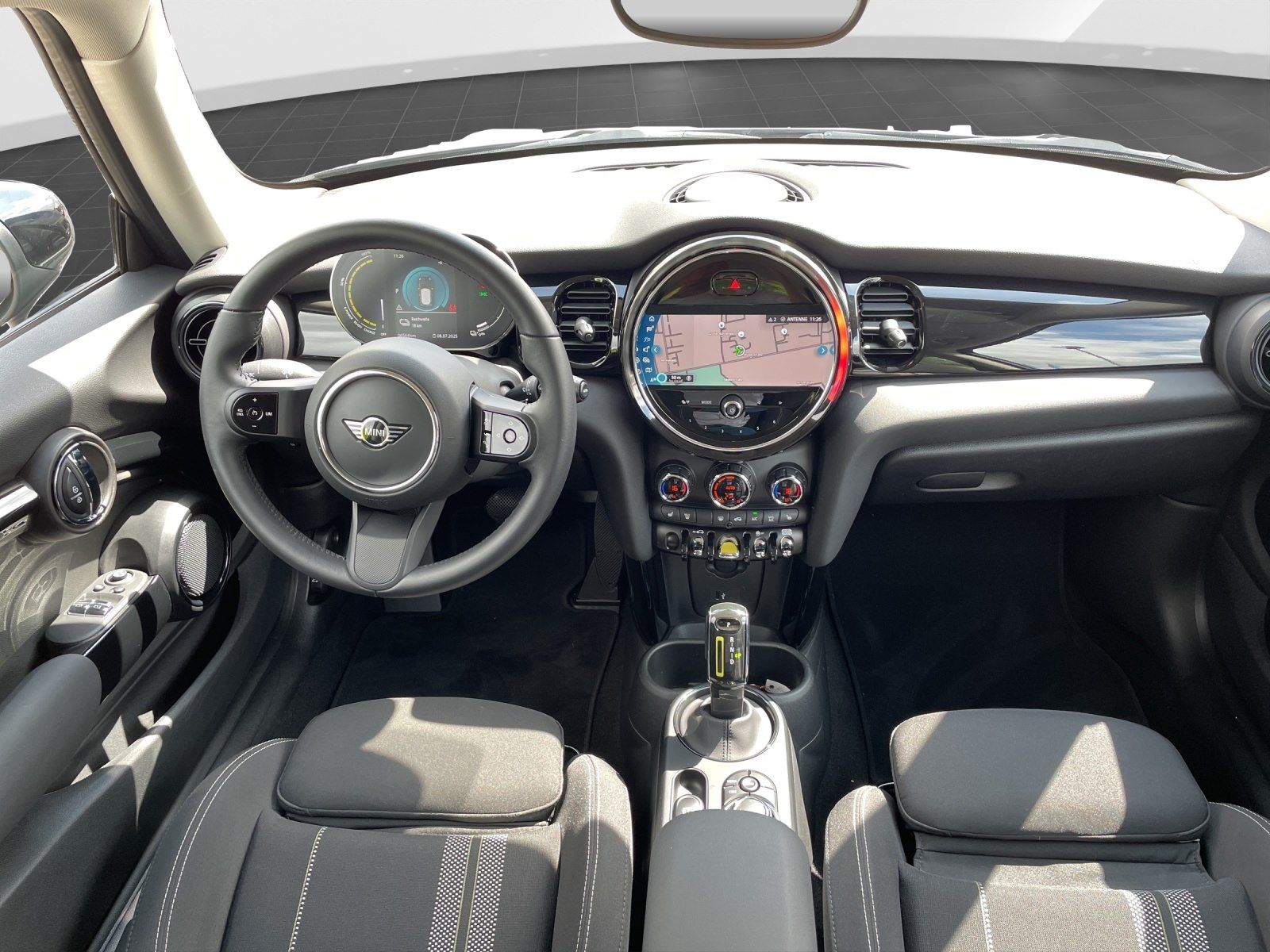 MINI Cooper SE Essential - Samsaru's Car Outlet